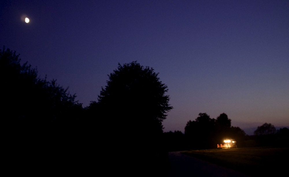 MÃ¤hdrescher und Mond